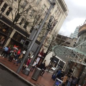 Meet your Posher, Francisco